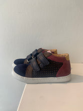 Afbeelding in Gallery-weergave laden, POM D&#39;API sneaker velcro blauw perfo
